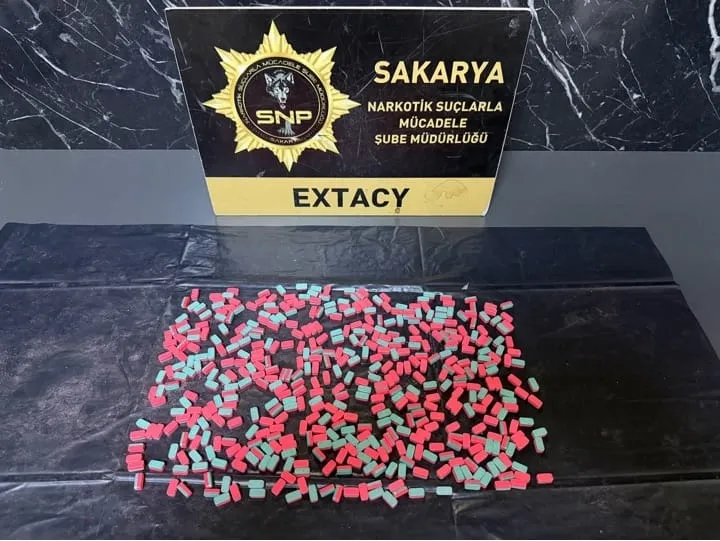 Otobüste uyuşturucu sevkiyatına operasyon