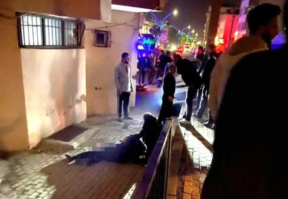 Otomobil durağa daldı: 1 ölü, 1 yaralı