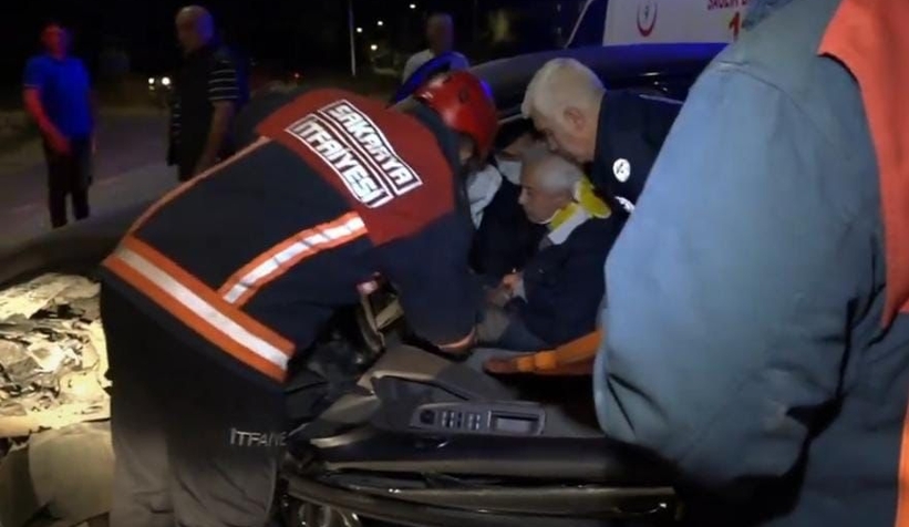 Otomobil duvara çarptı: 1 yaralı