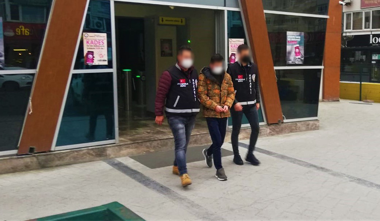 Otomobil faresi Akyazı'da yakalandı