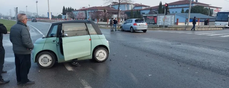 otomobil ile elektrikli aracın çarpıştığı kazada bir kişi yaralandı