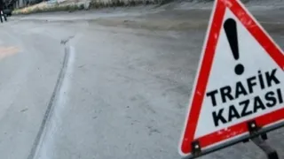 Otomobil ile motosiklet çarpıştı: 2 yaralı