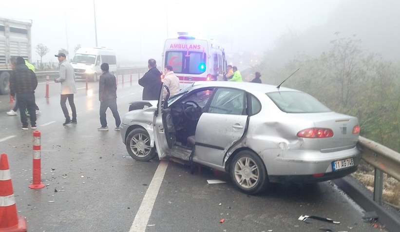 Otomobil ile tır çarpıştı, 1 kişi yaralandı