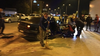 Otomobil, minibüse arkadan çarptı: 1 ölü, 1 yaralı