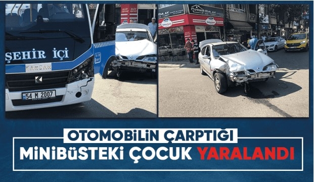 Otomobil minibüse çarptı  