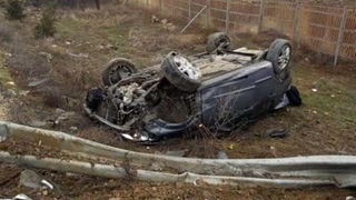 Otomobil şarampole yuvarlandı: 5 yaralı