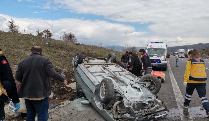 Otomobil takla attı: 1'i ağır 4 yaralı