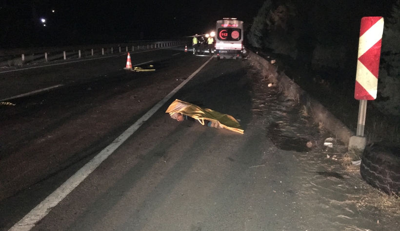 Otomobil yayaya çarptı: 1 ölü