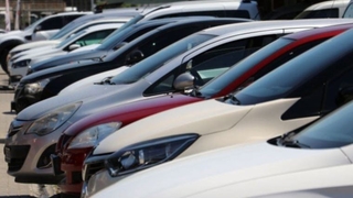 Otomobilde sıfır ile ikinci el arasında fiyat krizi