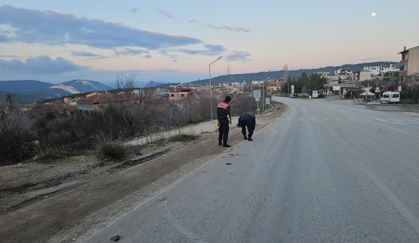 Otomobilin çarptığı kadın ağır yaralandı