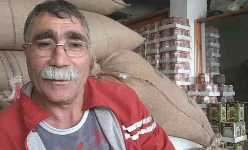 Otomobilin çarptığı motosikletli hayatını kaybetti