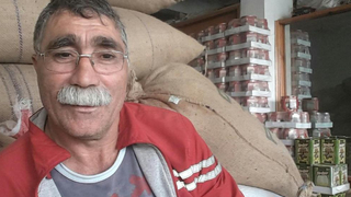 Otomobilin çarptığı motosikletli hayatını kaybetti