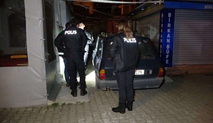 Otomobiline binerken vuruldu