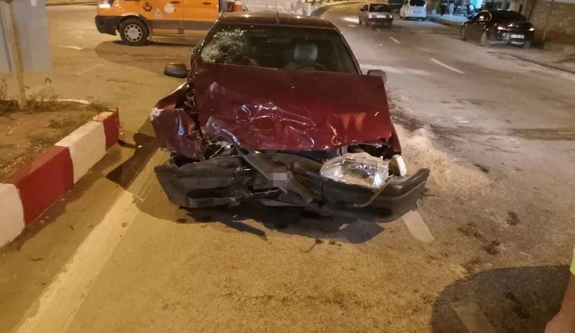 Otomobiller çarpıştı: 4 yaralı