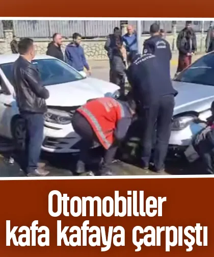 Otomobiller kafa kafaya çarpıştı