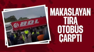 Otoyolda trafiği kilitleyen kaza