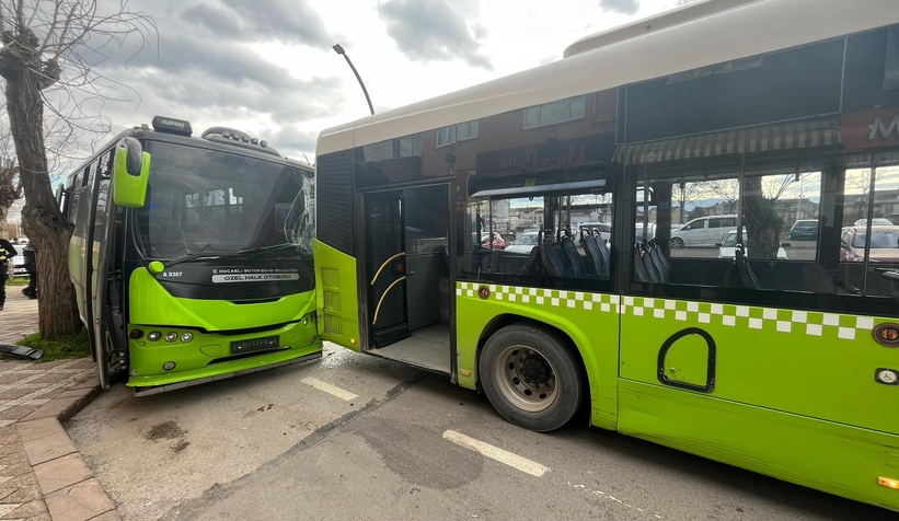 Özel halk otobüsü ile belediye otobüsü çarpıştı: 6 yaralı