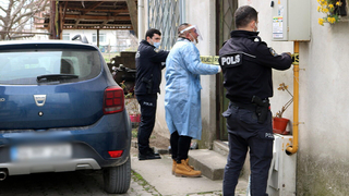 Pamukova'da 3 evde 13 kişi karantinaya alındı