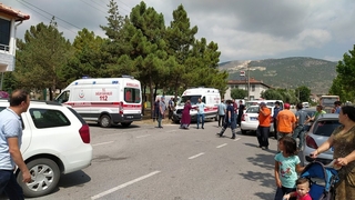 Pamukova'da kaza: 6 yaralı