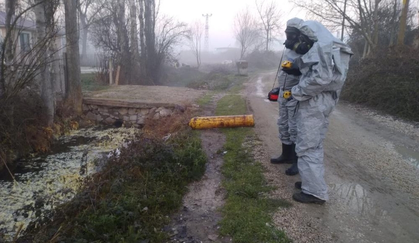 Pamukova'da kimyasal alarm; 2'si polis 12 kişi hastanelik oldu