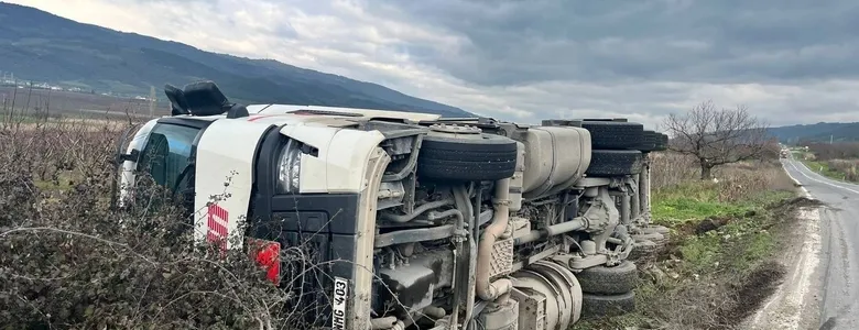 Pamukova-İznik yolunda kaza