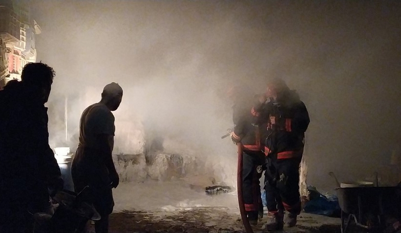 Pamukova’da samanlık yangını