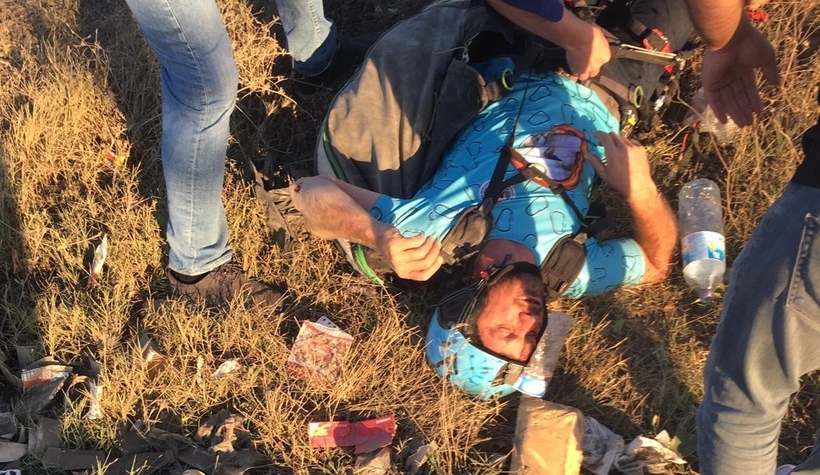 Paraşütçü ölümden döndü