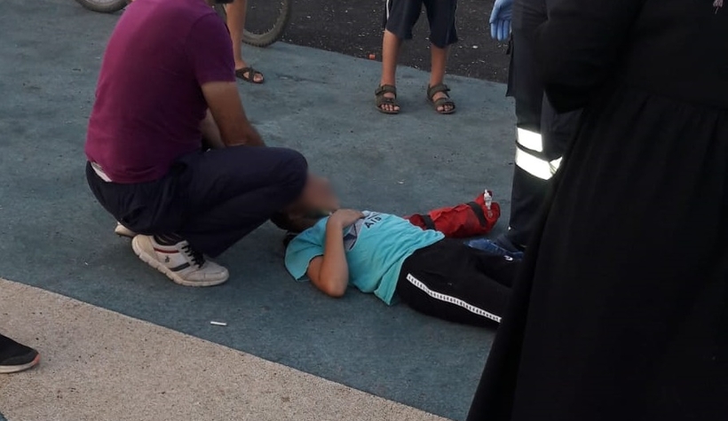 Parkta acı içinde kaldı