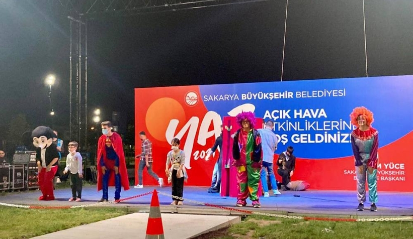 Pasaklı Karagöz izleyicilerden tam not aldı