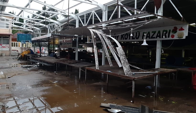 Pazar sergisi zarar gören esnaf tepkili