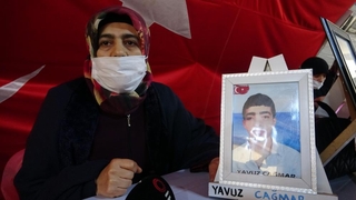 PKK'nın dağa kaçırdığı SAÜ'lü oğlu için 847 gündür nöbet tutuyor