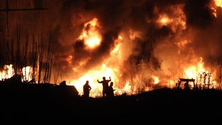 Plastik fabrikasında yangın