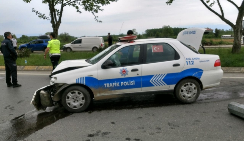 Polis aracı kovalamacada kaza yaptı