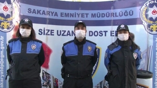 Polislerden öğretmenlere videolu kutlama