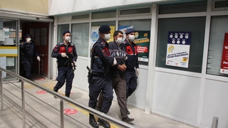 Pompalı tüfekle komşu çifti öldürmüştü, tutuklandı