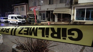 Pompalı tüfekli vurup olay yerinden kaçtı