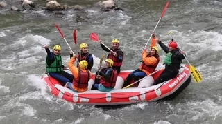 Protokol Melen'de rafting yaptı