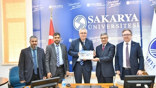 Qaboos Üniversitesi ile SAÜ'nün İş Birlikleri görüşüldü