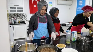 Ramazan’ın geleneksel lezzetleri SAMEK mutfağında hazırlandı