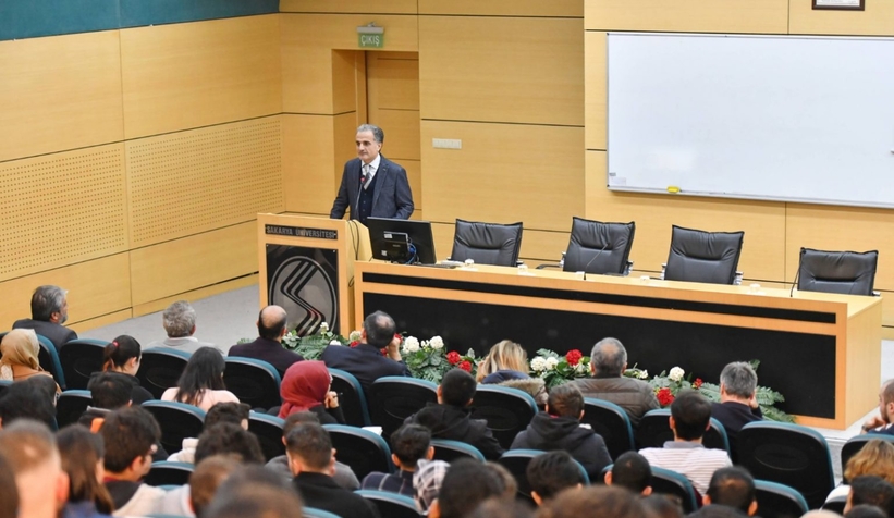 Rektör Al, Topluluk başkanları ve yöneticileri ile toplantı yaptı