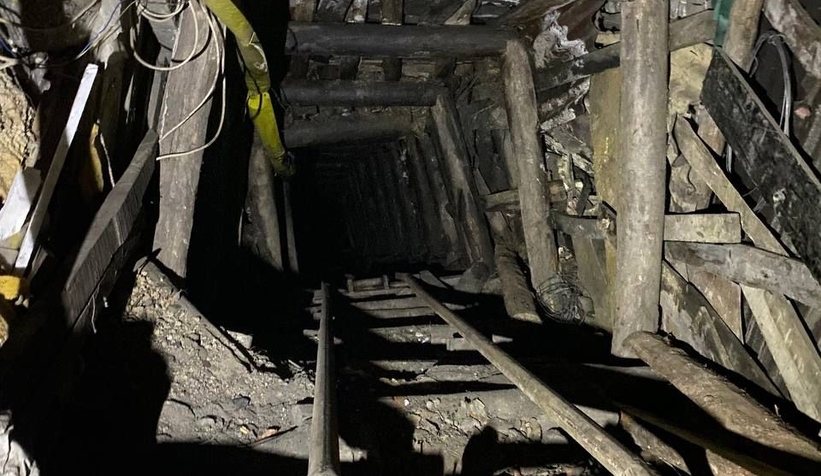 Ruhsatsız işletilen maden ocağı imha edildi