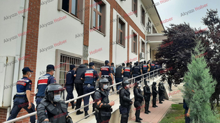 Şafak operasyonunda 8 tutuklama; Böyle getirildiler