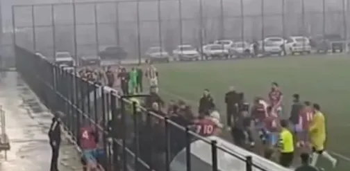 Saha karıştı, maç tatil edildi
