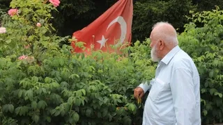 Sahabe oğlunun mezarını bulup, türbeye dönüştürdü