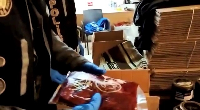 Sahte nargile tütünü imalathanesine operasyon