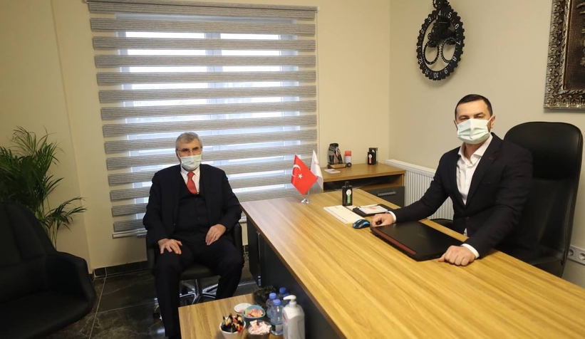 Sakarya Büyükşehir Belediye Başkanı Ekrem Yüce, Sakarya Haber'e ziyarette bulundu