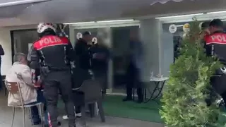 Sakarya'da 2 çay ocağına fuhuş baskını