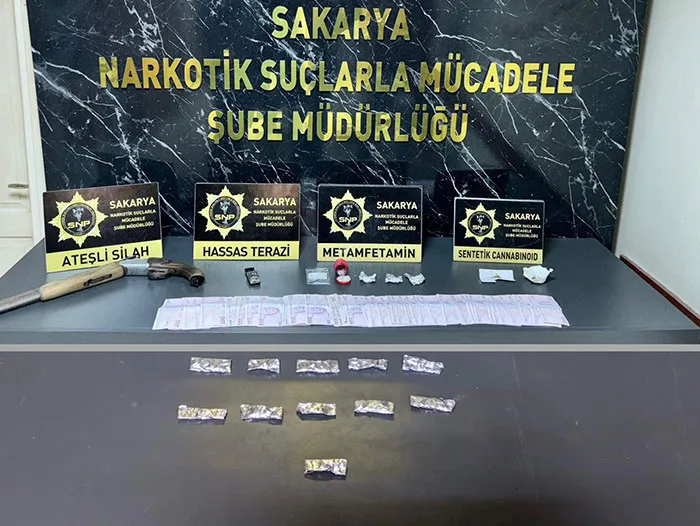 Sakarya'da 2 ilçede uyuşturucu baskını