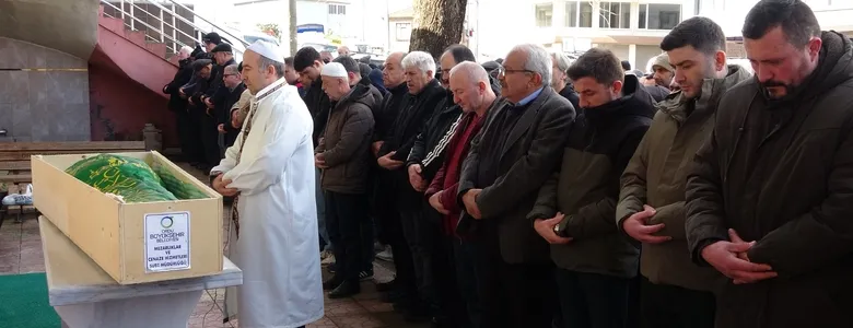 Sakarya'da cesedi bulunan balıkçı Ordu'da toprağa verildi