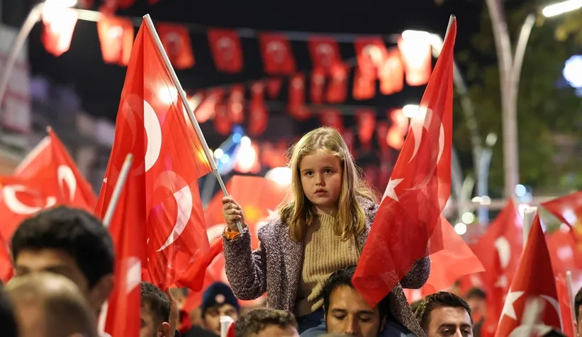 Sakarya'da fener alayı düzenlendi